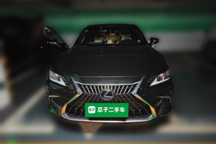 Used Lexus ES 2023 200 Excellence Edition Front