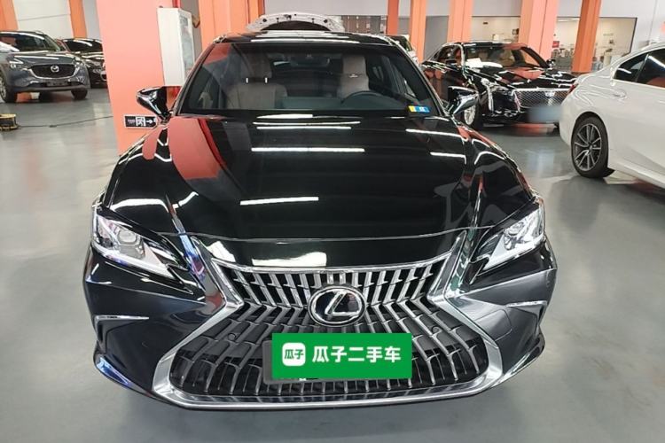 Used Lexus ES 2023 200 Excellence Edition Front