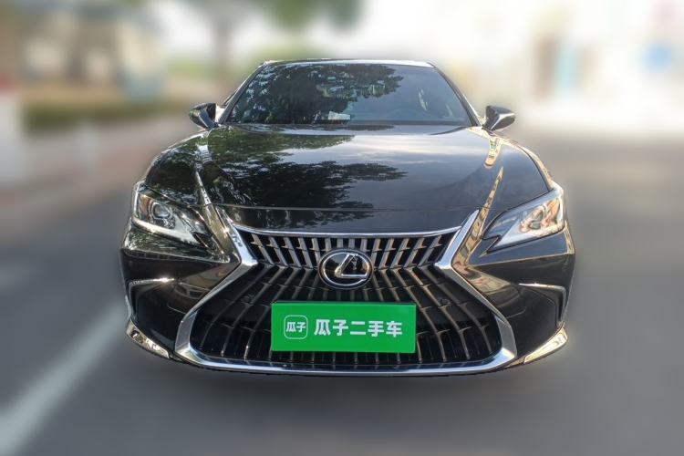 Used Lexus ES 2023 200 Excellence Edition Front