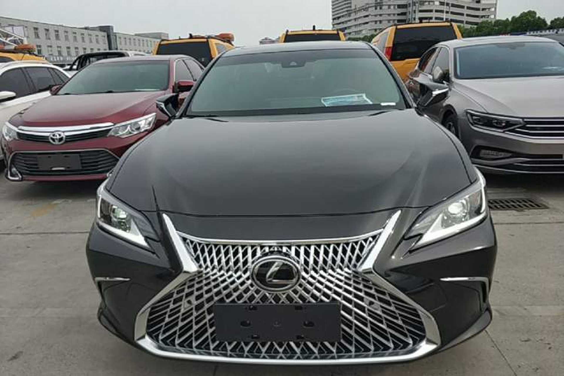 Used Lexus ES 2023 200 Excellence Edition Front