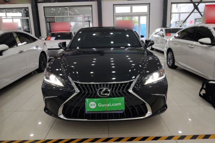 Used Lexus ES 2023 200 Excellence Edition Front