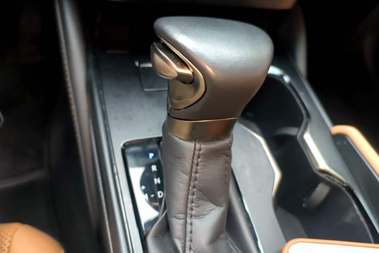 Used Lexus ES 2023 200 Excellence Edition Gear Lever