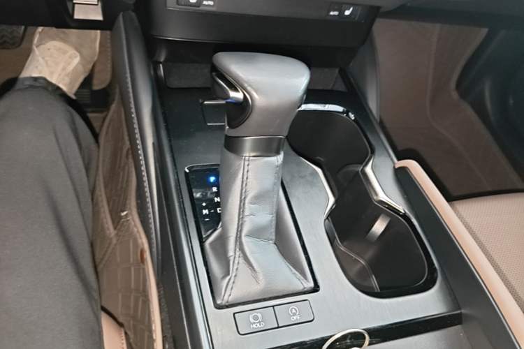 Used Lexus ES 2023 200 Excellence Edition Gear Lever