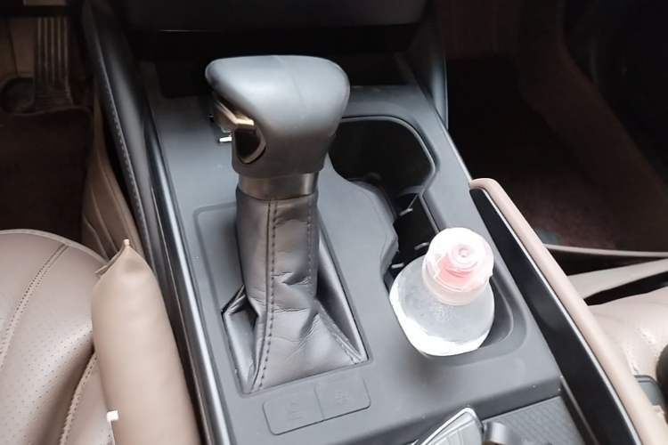 Used Lexus ES 2023 200 Excellence Edition Gear Lever