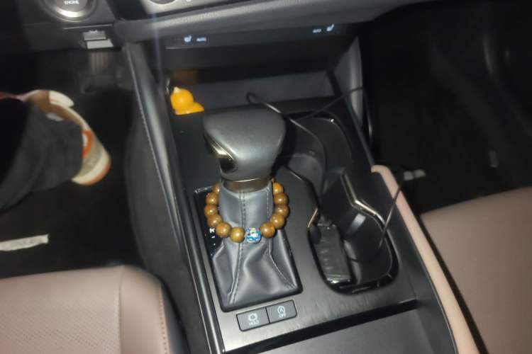Used Lexus ES 2023 200 Excellence Edition Gear Lever