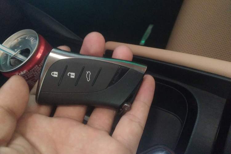 Used Lexus ES 2023 200 Excellence Edition Interior 1