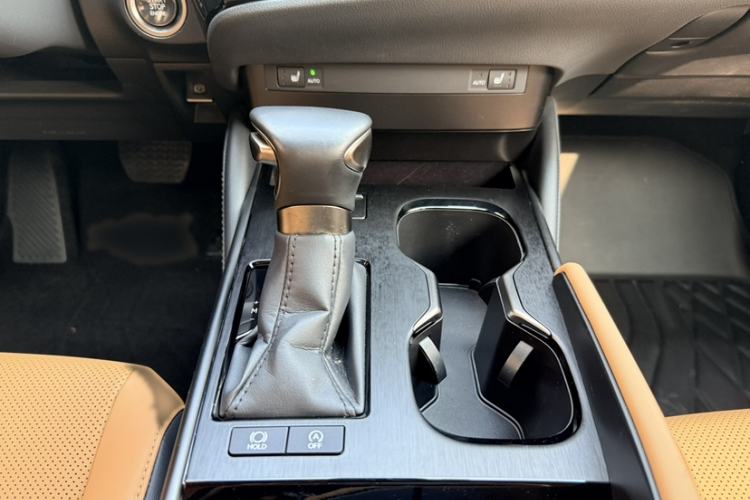 Used Lexus ES 2023 200 Excellence Edition Interior 5