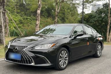 Used Lexus ES 2023 200 Excellence Edition