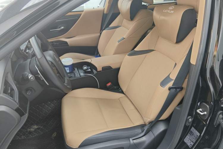 Used Lexus ES 2023 200 Excellence Edition Left Front Seat