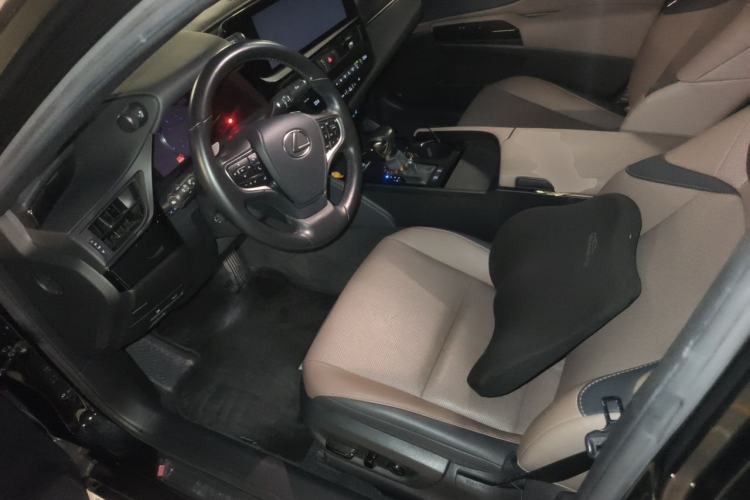 Used Lexus ES 2023 200 Excellence Edition Left Front Seat
