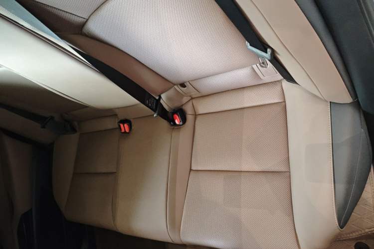 Used Lexus ES 2023 200 Excellence Edition Left Rear Seat