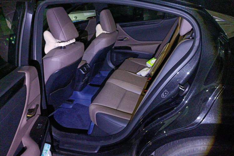 Used Lexus ES 2023 200 Excellence Edition Left Rear Seat