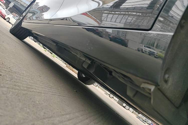 Used Lexus ES 2023 200 Excellence Edition Left Side Sill