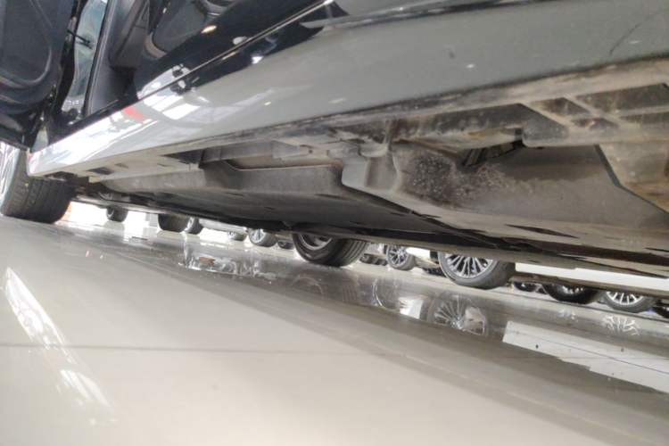 Used Lexus ES 2023 200 Excellence Edition Left Side Sill