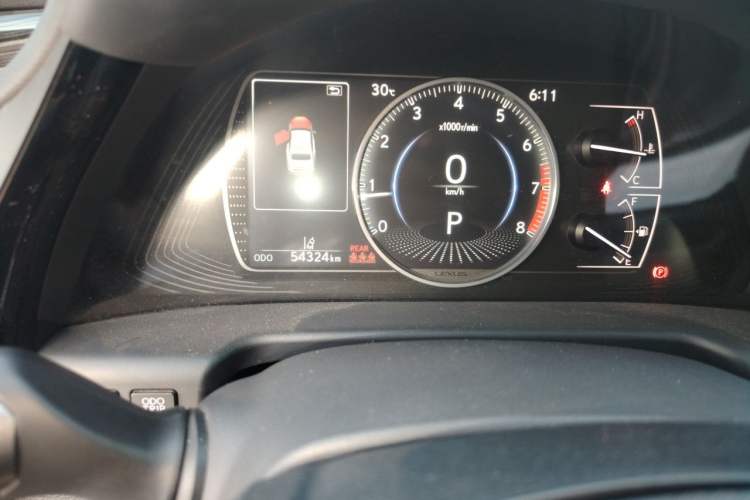 Used Lexus ES 2023 200 Excellence Edition Odometer Close Up