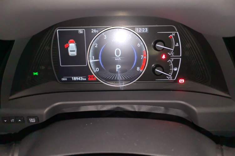 Used Lexus ES 2023 200 Excellence Edition Odometer Close Up