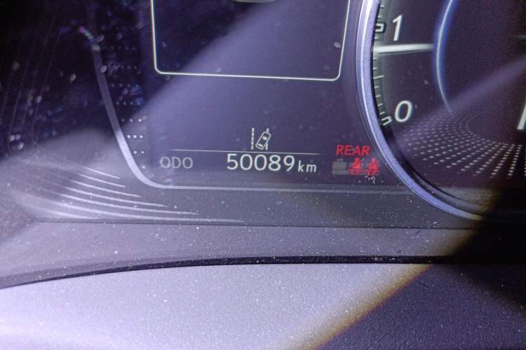 Used Lexus ES 2023 200 Excellence Edition Odometer Close Up