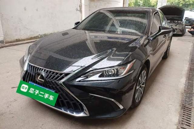 Used Lexus ES 2023 200 Excellence Edition