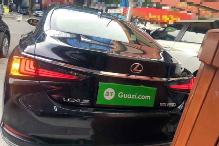 Used Lexus ES 2023 200 Excellence Edition Rear