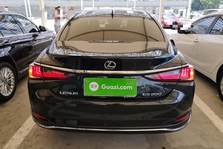Used Lexus ES 2023 200 Excellence Edition Rear