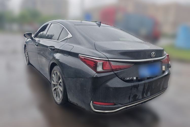 Used Lexus ES 2023 200 Excellence Edition Rear Left 45 Deg