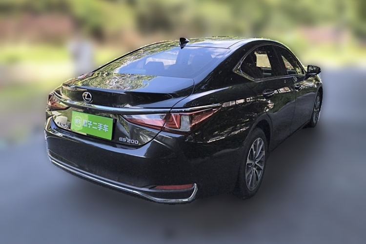 Used Lexus ES 2023 200 Excellence Edition Rear Right 45 Deg