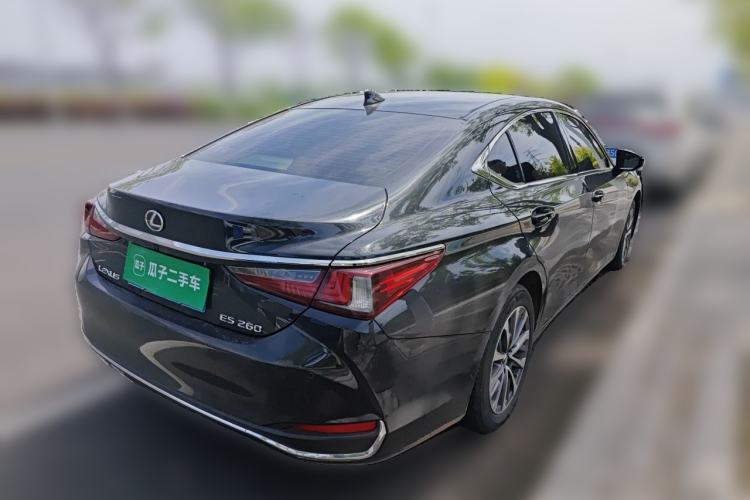 Used Lexus ES 2023 200 Excellence Edition Rear Right 45 Deg