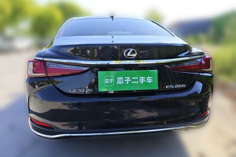 Used Lexus ES 2023 260 Excellence Edition Rear