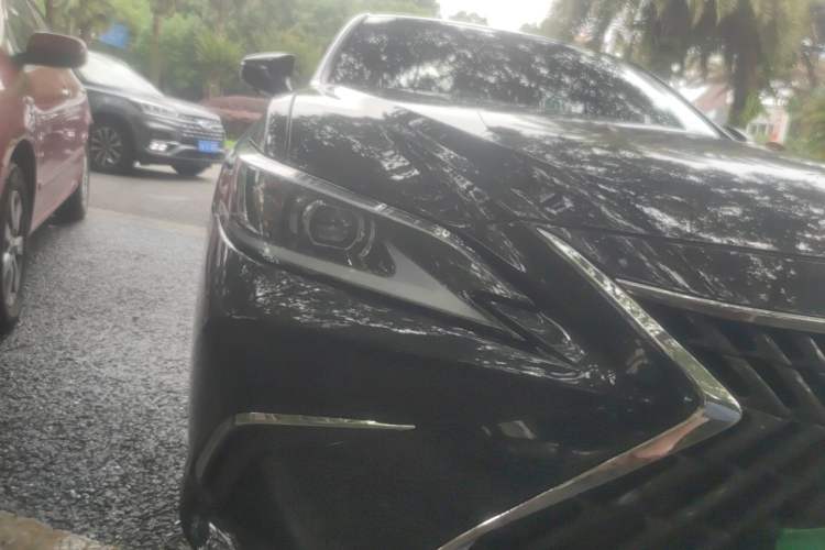 Used Lexus ES 2023 200 Excellence Edition Right Front Headlight