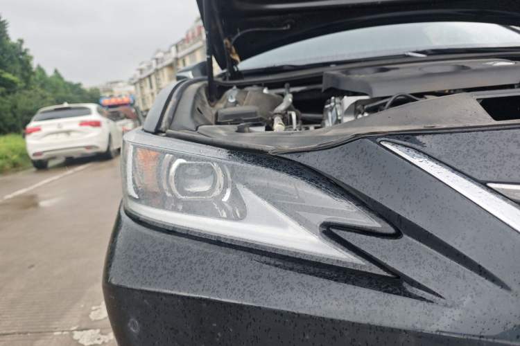 Used Lexus ES 2023 200 Excellence Edition Right Front Headlight