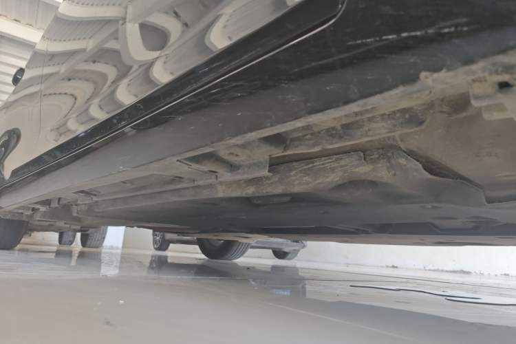 Used Lexus ES 2023 200 Excellence Edition Right Side Sill
