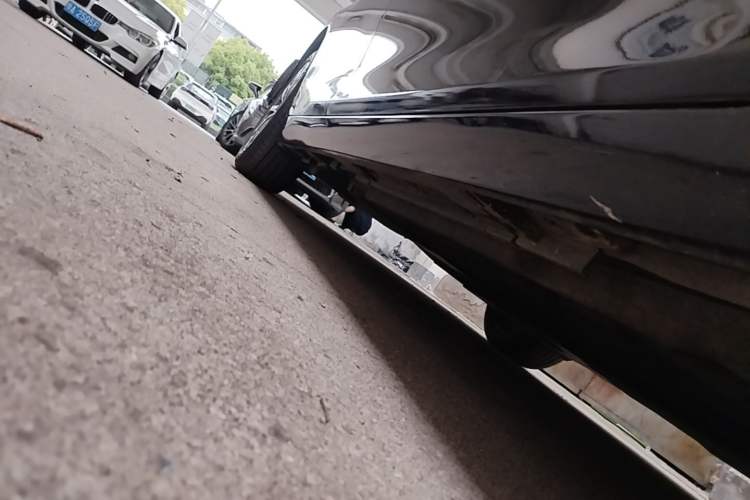 Used Lexus ES 2023 200 Excellence Edition Right Side Sill