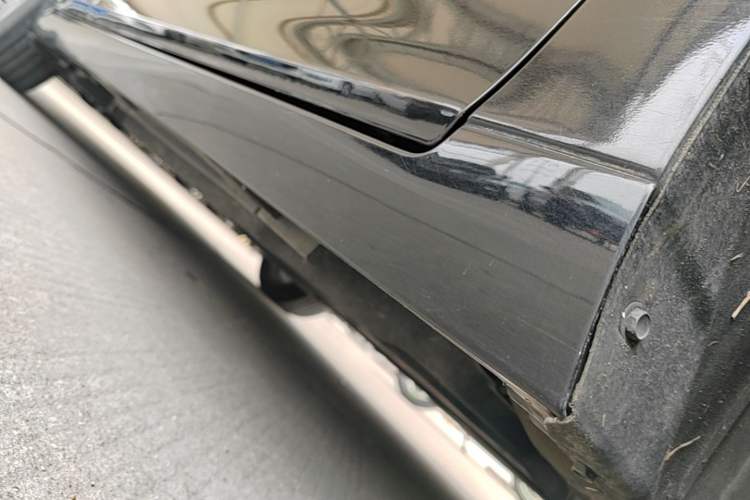 Used Lexus ES 2023 200 Excellence Edition Right Side Sill