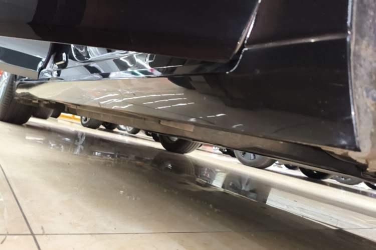 Used Lexus ES 2023 200 Excellence Edition Right Side Sill
