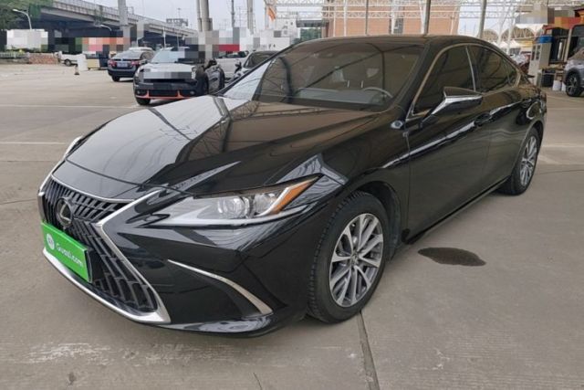 Used Lexus ES 2023 200 Excellence Edition