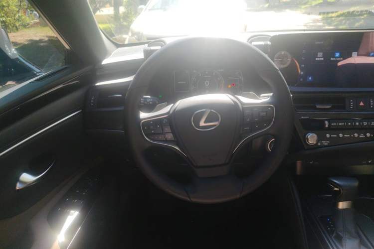 Used Lexus ES 2023 200 Excellence Edition Steering Wheel
