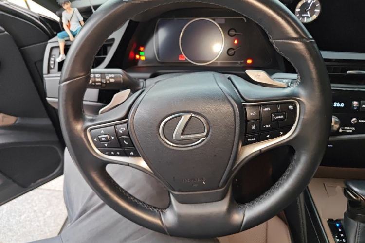 Used Lexus ES 2023 200 Excellence Edition Steering Wheel