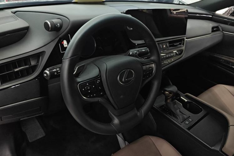Used Lexus ES 2023 200 Excellence Edition Steering Wheel