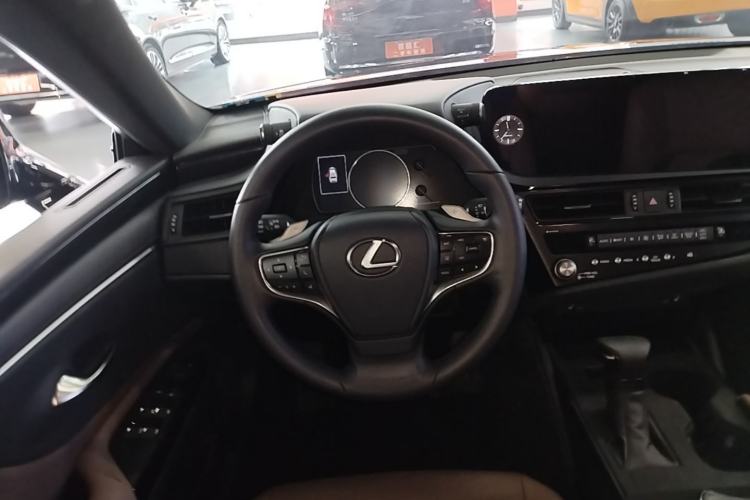 Used Lexus ES 2023 200 Excellence Edition Steering Wheel