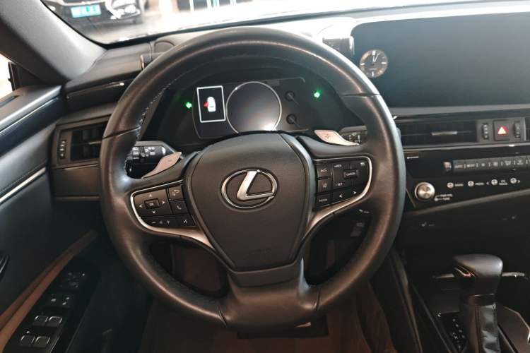 Used Lexus ES 2023 200 Excellence Edition Steering Wheel