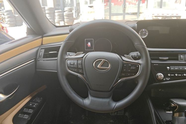 Used Lexus ES 2023 200 Excellence Edition Steering Wheel