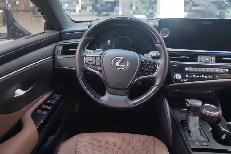 Used Lexus ES 2023 200 Excellence Edition Steering Wheel