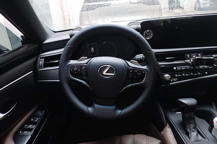 Used Lexus ES 2023 200 Excellence Edition Steering Wheel