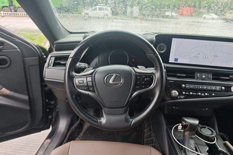 Used Lexus ES 2023 200 Excellence Edition Steering Wheel