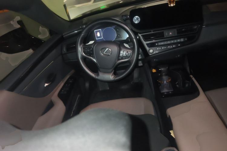 Used Lexus ES 2023 200 Excellence Edition Steering Wheel