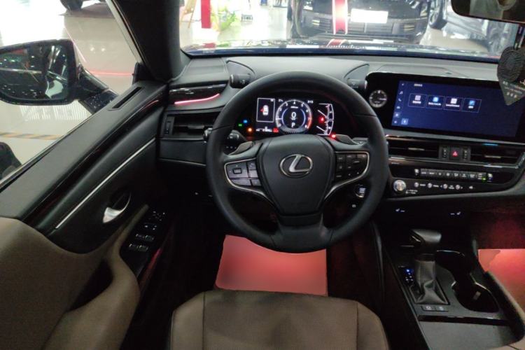 Used Lexus ES 2023 200 Excellence Edition Steering Wheel