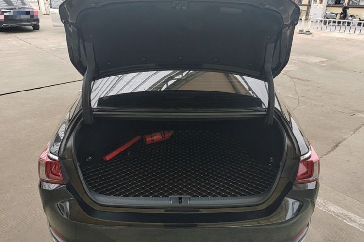 Used Lexus ES 2023 200 Excellence Edition Trunk