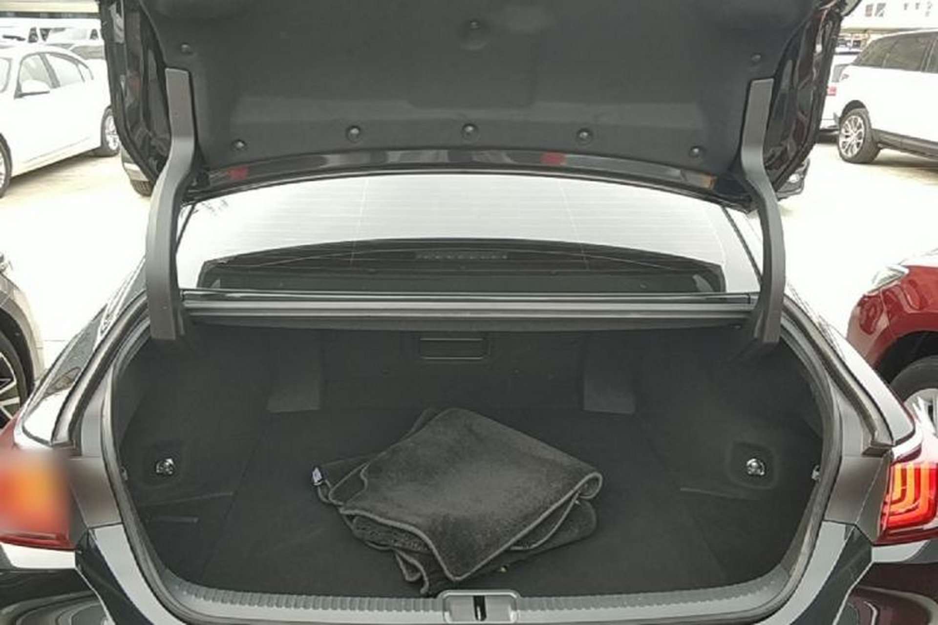 Used Lexus ES 2023 200 Excellence Edition Trunk