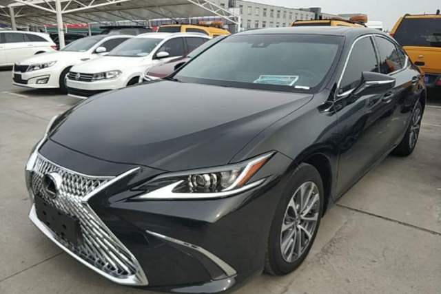 Used Lexus ES 2023 200 Excellence Edition