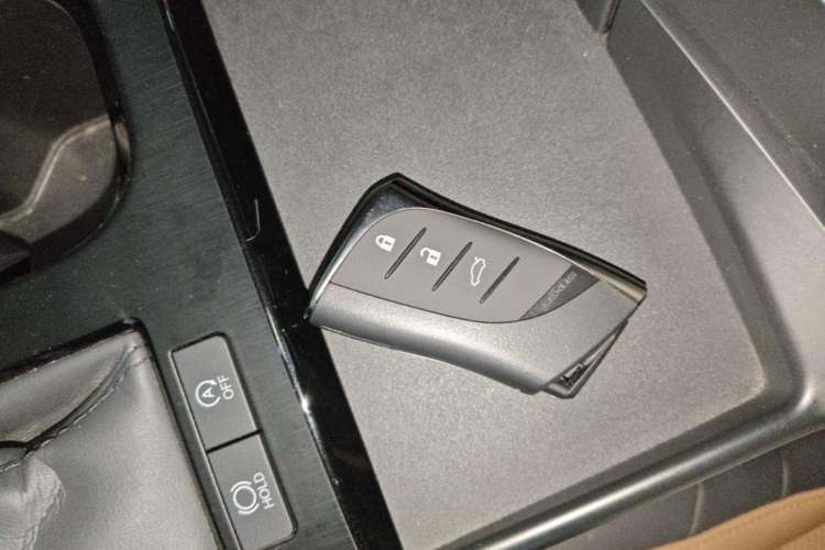 Used Lexus ES 2023 200 Excellence Edition Vehicle Key